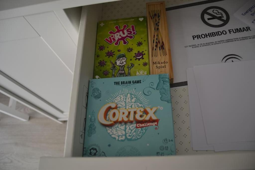 Cozy And Well Connected Apartment セビリア エクステリア 写真
